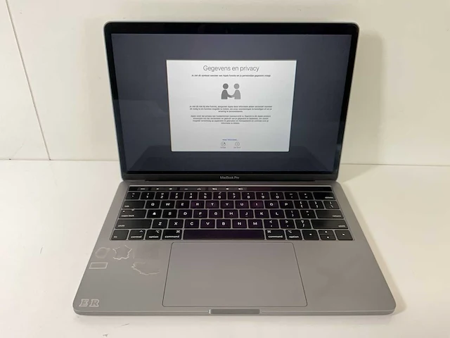 Apple macbook pro 13.3”, core(tm) i7 8th gen, 16 gb ram, 1 tb nvme laptop - afbeelding 1 van  6