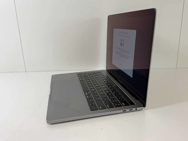 Apple macbook pro 13.3”, core(tm) i7 8th gen, 16 gb ram, 1 tb nvme laptop - afbeelding 3 van  6