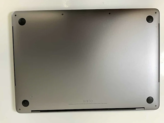 Apple macbook pro 13.3”, core(tm) i7 8th gen, 16 gb ram, 1 tb nvme laptop - afbeelding 6 van  8