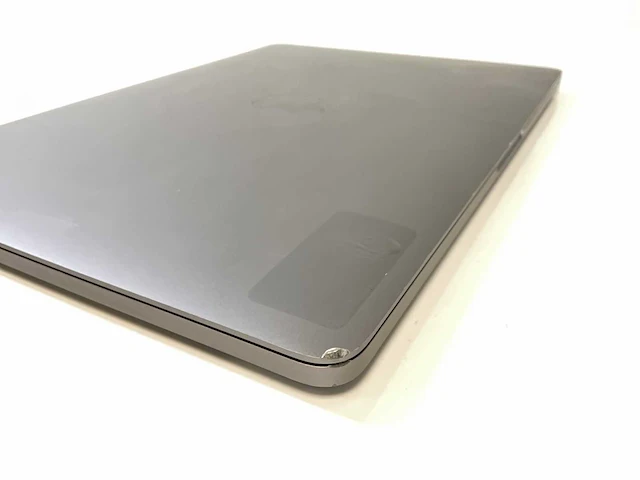 Apple macbook pro 13.3”, core(tm) i7 8th gen, 16 gb ram, 1 tb nvme laptop - afbeelding 8 van  8