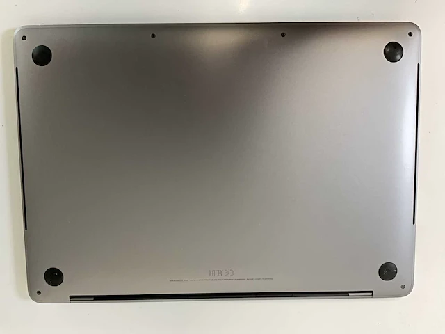 Apple macbook pro 13.3”, core(tm) i7 8th gen, 16 gb ram, 1 tb nvme laptop - afbeelding 6 van  7