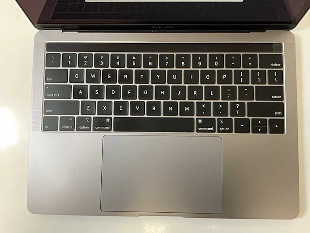 Apple macbook pro 13.3”, core(tm) i7 8th gen, 16 gb ram, 1 tb nvme laptop - afbeelding 4 van  7