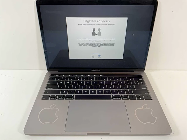Apple macbook pro 13.3”, core(tm) i7 8th gen, 16 gb ram, 1 tb nvme laptop - afbeelding 1 van  7