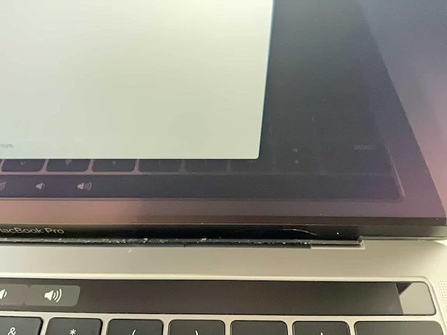 Apple macbook pro 13.3”, core(tm) i7 8th gen, 16 gb ram, 1 tb nvme laptop - afbeelding 4 van  7