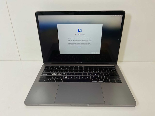 Apple macbook pro 13.3”, core(tm) i7 8th gen, 16 gb ram, 1 tb nvme laptop - afbeelding 1 van  7