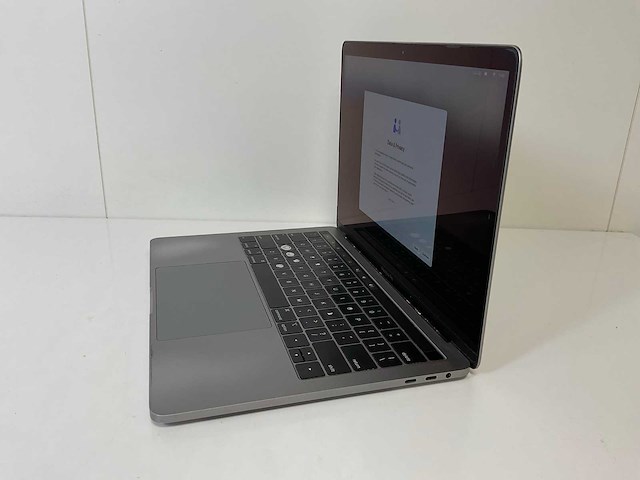Apple macbook pro 13.3”, core(tm) i7 8th gen, 16 gb ram, 1 tb nvme laptop - afbeelding 3 van  7