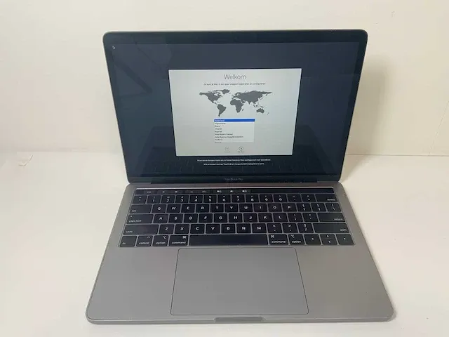 Apple macbook pro 13.3”, core(tm) i7 8th gen, 16 gb ram, 251 gb nvme laptop - afbeelding 1 van  6