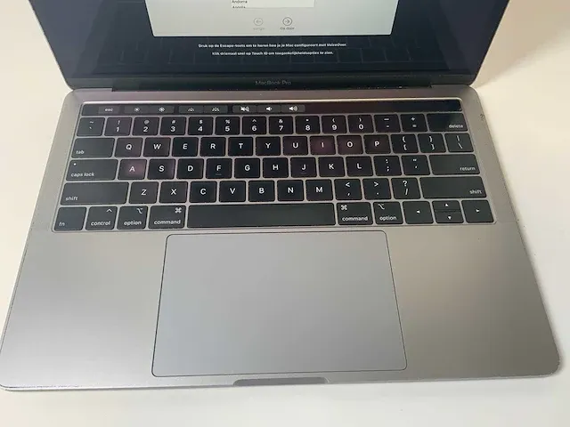 Apple macbook pro 13.3”, core(tm) i7 8th gen, 16 gb ram, 251 gb nvme laptop - afbeelding 4 van  6