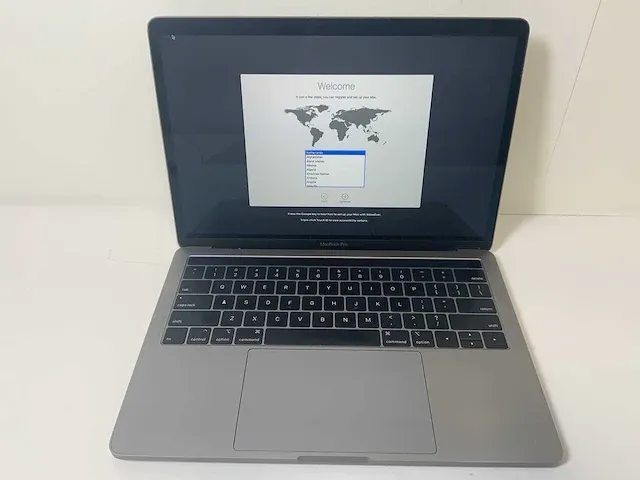 Apple macbook pro 13.3”, core(tm) i7 8th gen, 16 gb ram, 251 gb nvme laptop - afbeelding 1 van  6
