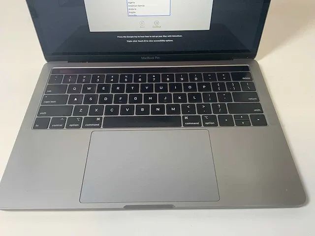 Apple macbook pro 13.3”, core(tm) i7 8th gen, 16 gb ram, 251 gb nvme laptop - afbeelding 4 van  6