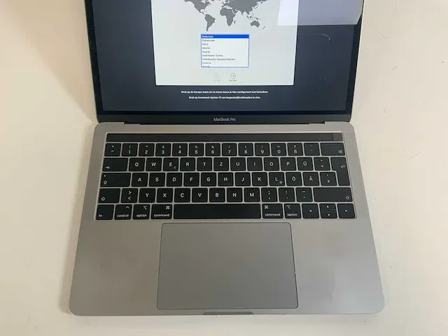 Apple macbook pro 13.3", core(tm) i7 8th gen, 16 gb ram, 251 gb nvme laptop - afbeelding 5 van  6