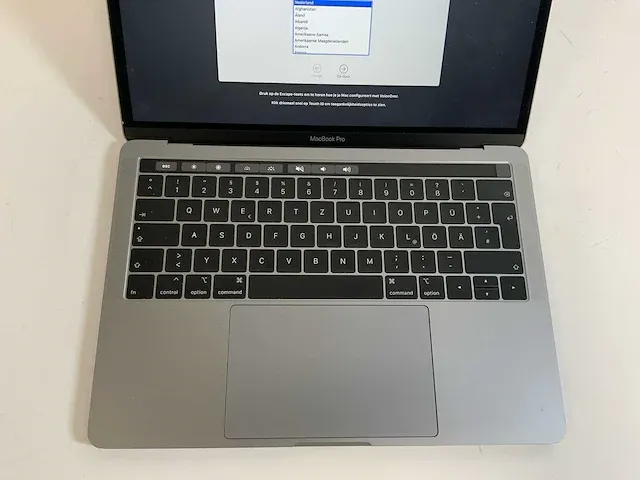 Apple macbook pro 13.3", core(tm) i7 8th gen, 16 gb ram, 251 gb nvme laptop - afbeelding 5 van  6
