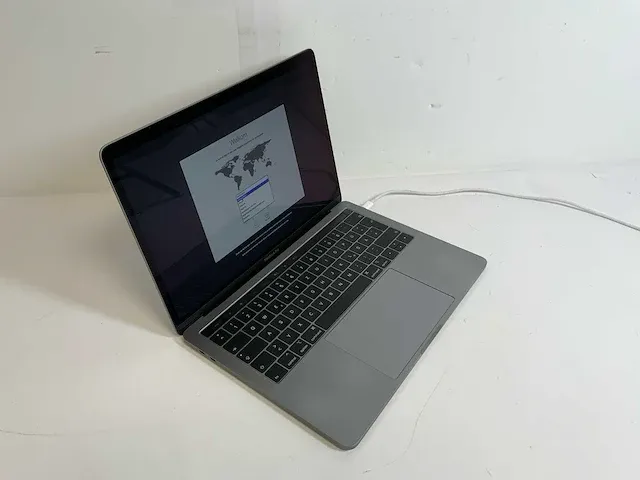 Apple macbook pro 13.3", core(tm) i7 8th gen, 16 gb ram, 251 gb nvme laptop - afbeelding 6 van  6
