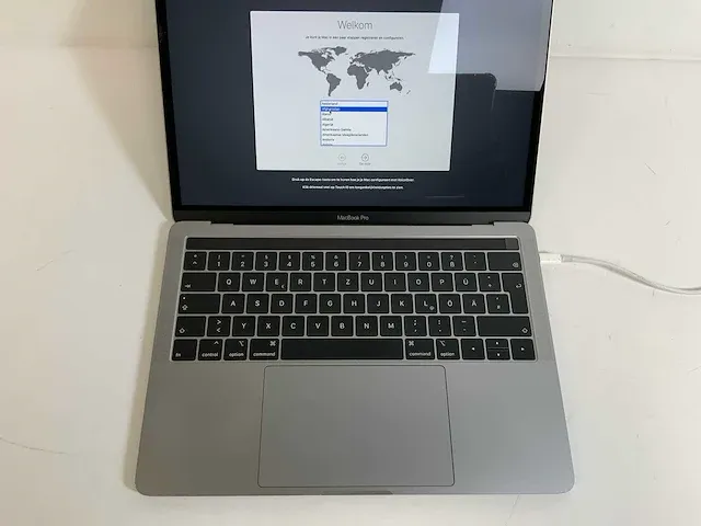 Apple macbook pro 13.3", core(tm) i7 8th gen, 16 gb ram, 251 gb nvme laptop - afbeelding 5 van  6
