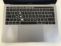 Apple macbook pro 13.3", core(tm) i7 8th gen, 16 gb ram, 251 gb nvme laptop - afbeelding 4 van  8