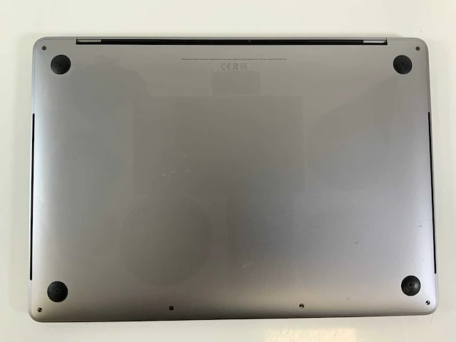 Apple macbook pro 13.3", core(tm) i7 8th gen, 16 gb ram, 251 gb nvme laptop - afbeelding 6 van  7