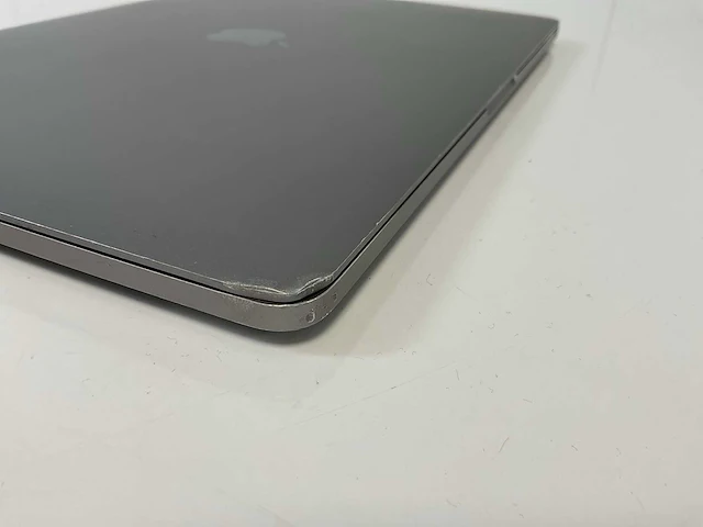 Apple macbook pro 13.3”, core(tm) i7 8th gen, 16 gb ram, 251 gb nvme laptop - afbeelding 8 van  8