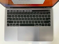 Apple macbook pro 13.3”, core(tm) i7 8th gen, 16 gb ram, 251 gb nvme laptop - afbeelding 4 van  7