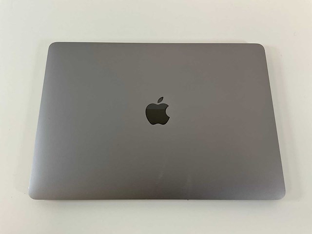 Apple macbook pro 13,3”, core(tm) i7 8th gen, 16 gb ram, 251 gb nvme laptop - afbeelding 5 van  7
