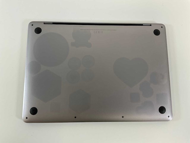 Apple macbook pro 13,3”, core(tm) i7 8th gen, 16 gb ram, 251 gb nvme laptop - afbeelding 6 van  7