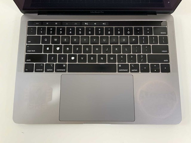 Apple macbook pro 13.3", core(tm) i7 8th gen, 16 gb ram, 251 gb nvme laptop - afbeelding 4 van  7