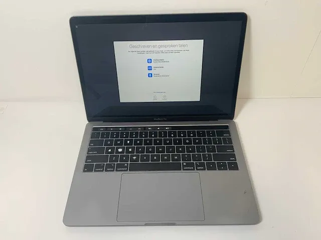 Apple macbook pro 13.3”, core(tm) i7 8th gen, 16 gb ram, 500 gb nvme laptop - afbeelding 1 van  6