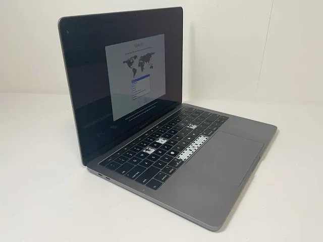 Apple macbook pro 13.3”, core(tm) i7 8th gen, 16 gb ram, 500 gb nvme laptop - afbeelding 3 van  6