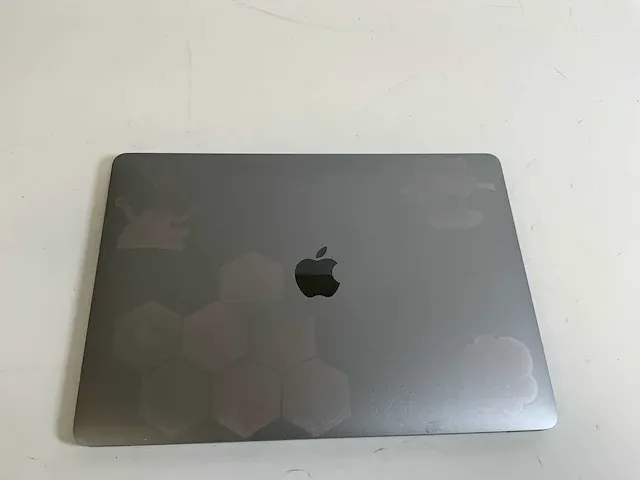 Apple macbook pro 13.3", core(tm) i7 8th gen, 16 gb ram, 500 gb nvme laptop - afbeelding 2 van  6