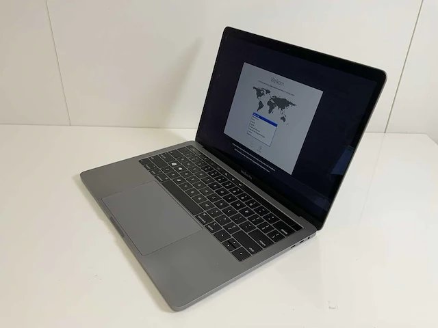 Apple macbook pro 13.3", core(tm) i7 8th gen, 16 gb ram, 500 gb nvme, laptop - afbeelding 3 van  7