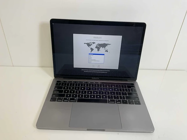 Apple macbook pro 13.3", core(tm) i7 8th gen, 16 gb ram, 500 gb nvme, laptop - afbeelding 1 van  7