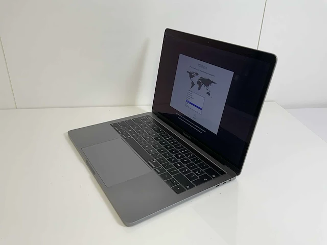 Apple macbook pro 13.3", core(tm) i7 8th gen, 16 gb ram, 500 gb nvme, laptop - afbeelding 3 van  7