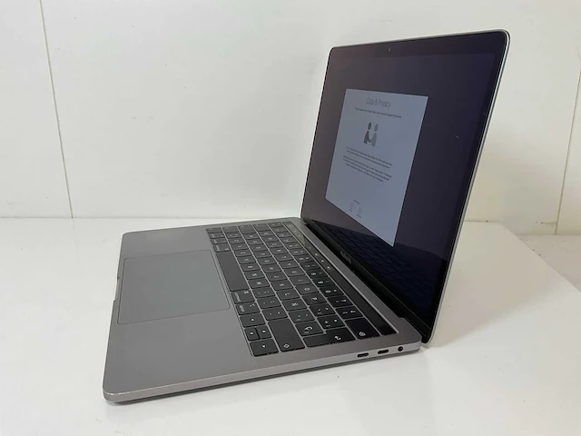 Apple macbook pro 13.3”, core(tm) i7 8th gen, 16 gb ram, 500 gb nvme laptop - afbeelding 3 van  7