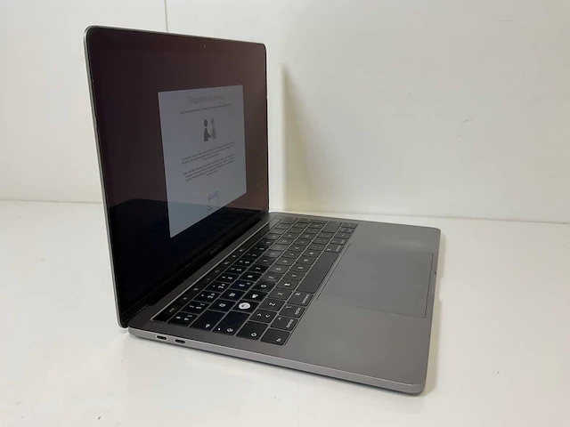 Apple macbook pro 13.3”, core(tm) i7 8th gen, 16 gb ram, 500 gb nvme laptop - afbeelding 2 van  7