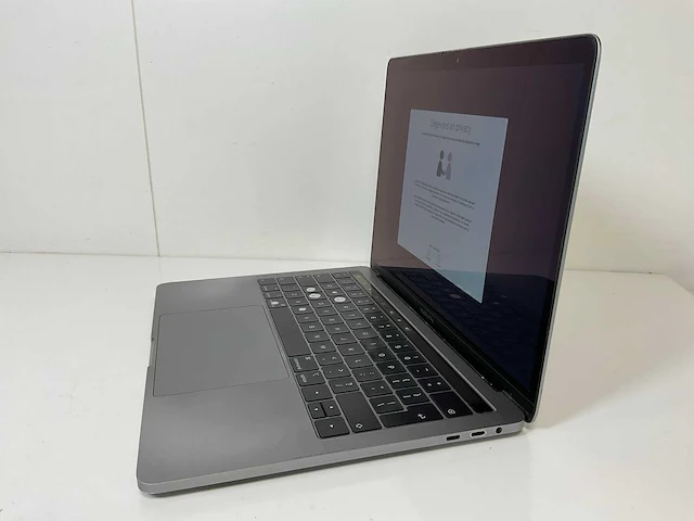 Apple macbook pro 13.3”, core(tm) i7 8th gen, 16 gb ram, 500 gb nvme laptop - afbeelding 3 van  8
