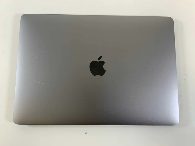 Apple macbook pro 13.3", core(tm) i7 8th gen 16 gb ram, 500 gb nvme laptop - afbeelding 4 van  7
