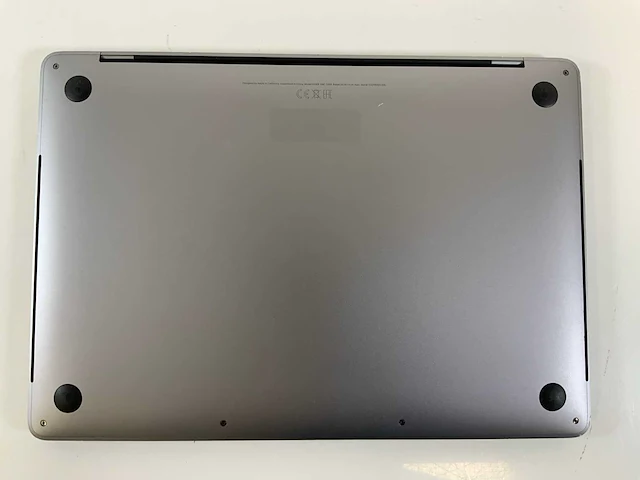 Apple macbook pro 13.3", core(tm) i7 8th gen 16 gb ram, 500 gb nvme laptop - afbeelding 6 van  7