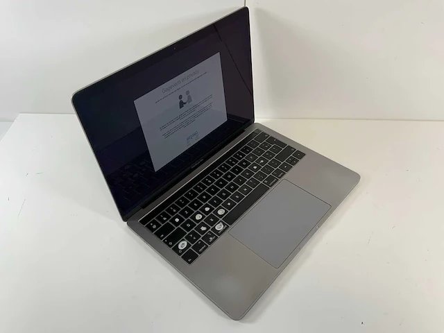 Apple macbook pro 13.3", core(tm) i7 8th gen, 16 gb ram, 500 gb nvme laptop - afbeelding 3 van  7