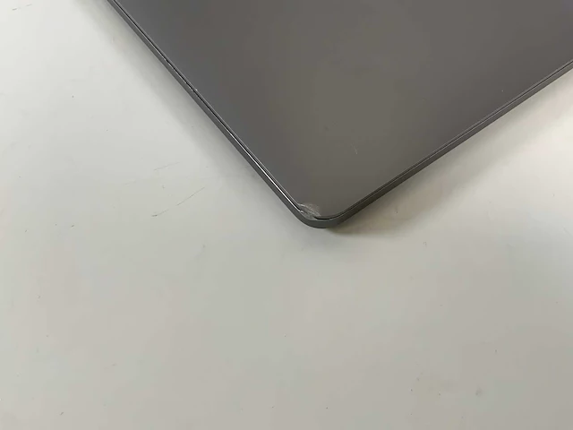 Apple macbook pro 13.3", core(tm) i7 8th gen, 16 gb ram, 500 gb nvme laptop - afbeelding 8 van  8