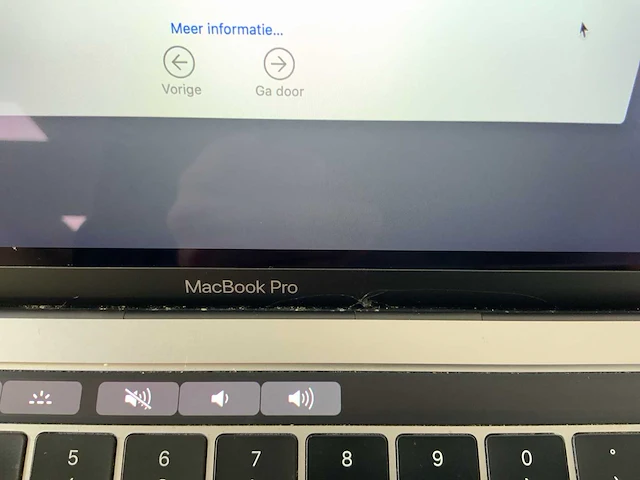 Apple macbook pro 13.3", core(tm) i7 8th gen, 16 gb ram, 500 gb nvme laptop - afbeelding 8 van  8