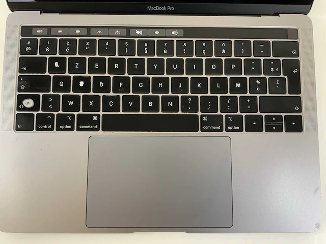 Apple macbook pro 13.3", core(tm) i7 8th gen, 16 gb ram, 500 gb nvme laptop - afbeelding 4 van  7