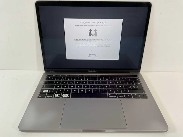 Apple macbook pro 13.3”, core(tm) i7 8th gen, 16 gb ram, 500 gb nvme laptop - afbeelding 1 van  7