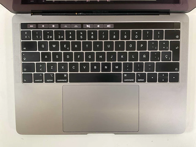 Apple macbook pro 13.3”, core(tm) i7 8th gen, 16 gb ram, 500 gb nvme laptop - afbeelding 4 van  7