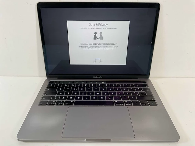 Apple macbook pro 13.3”, core(tm) i7 8th gen, 16 gb ram, 500 gb nvme laptop - afbeelding 1 van  7