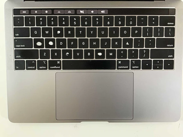 Apple macbook pro 13.3”, core(tm) i7 8th gen, 16 gb ram, 500 gb nvme laptop - afbeelding 4 van  7
