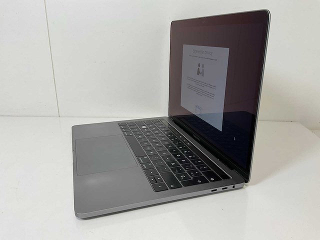 Apple macbook pro 13.3”, core(tm) i7 8th gen, 16 gb ram, 500 gb nvme laptop - afbeelding 3 van  7