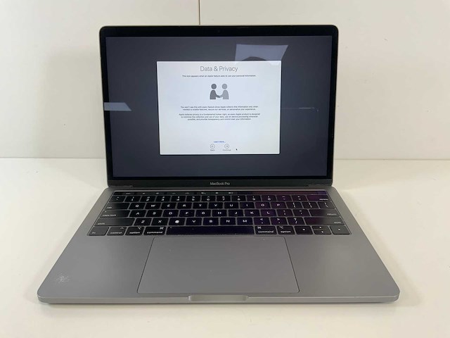 Apple macbook pro 13.3", core(tm) i7 8th gen, 16 gb ram, 500 gb nvme laptop - afbeelding 1 van  7