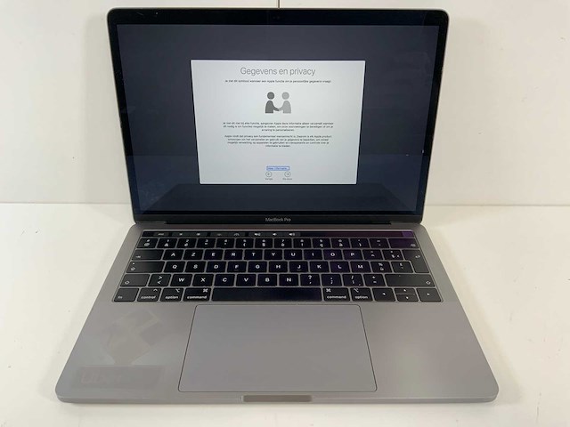 Apple macbook pro 13.3", core(tm) i7 8th gen, 16 gb ram, 500 gb nvme laptop - afbeelding 1 van  7