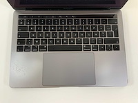 Apple macbook pro 13.3", core(tm) i7 8th gen, 16 gb ram, 500 gb nvme laptop - afbeelding 4 van  8