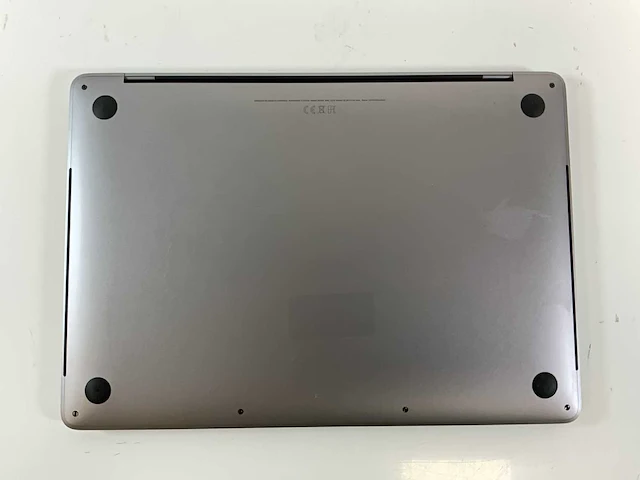 Apple macbook pro 13.3”, core(tm) i7 8th gen, 8 gb ram, 500 gb nvme laptop - afbeelding 6 van  7