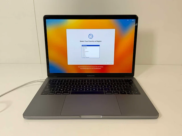Apple macbook pro 13.3”, dualcore i5, 16 gb ram, 256 gb ssd laptop - afbeelding 1 van  8